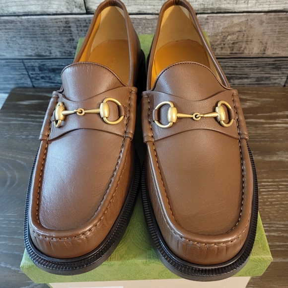 **SOLD**Gucci loafers Mandala Brown sugar  Gucci Sz10 Read Details**** - Picture 4 of 16